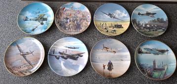 8 limited editions RAF porseleinen borden WO II beschikbaar voor biedingen