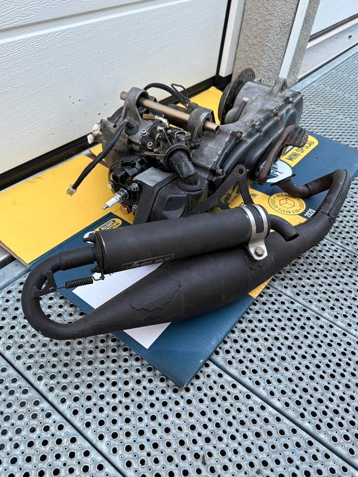 Minarelli Horizontaal Yamaha Aerox 70cc Yasuni R Gereviseerd, Fietsen en Brommers, Brommeronderdelen | Scooters, Zo goed als nieuw