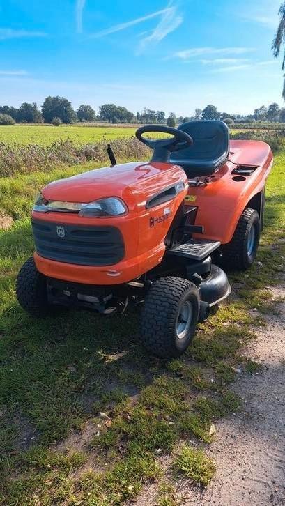 ✅️️ Husqvarna zitmaaier met vangbak ✅️️, Tuin en Terras, Grasmaaiers, Gebruikt, Benzine-grasmaaier, 50 cm of meer, Cirkelmaaier