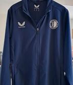 Feyenoord jack blauw met witte logo's maat M (zgan), Verzamelen, Sportartikelen en Voetbal, Ophalen of Verzenden, Zo goed als nieuw