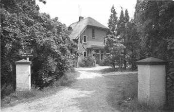 (387-011-023) Hall Natuurvriendenhuis ABK huis beschikbaar voor biedingen