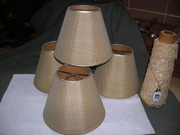 4 x oud lampenkapje licht beige met zilverkleurig randje beschikbaar voor biedingen