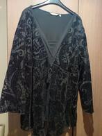 Mooi tuniek shirt met velvet opdruk maat 56/58, Ophalen of Verzenden, Zo goed als nieuw, Zwart, Shirt of Top