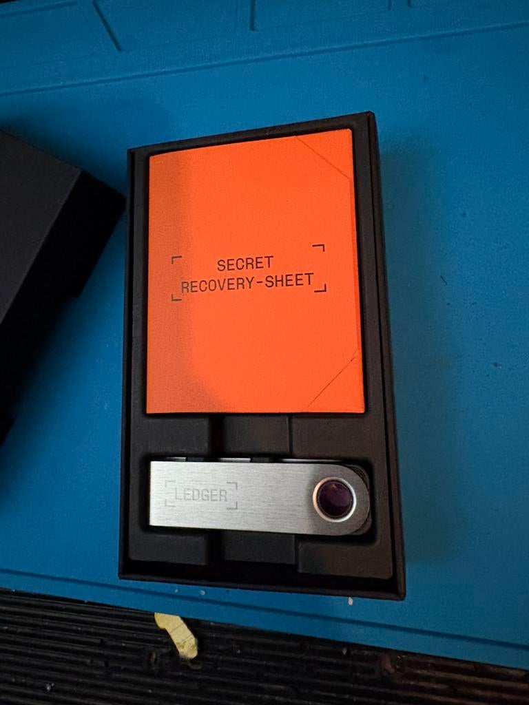 ≥ Ledger Nano S Plus – Nieuw – Hardware Wallet – Crypto opslag — USB Sticks  — Marktplaats