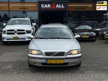 Volvo V70 2.4 Comfort Line AUTOMAAT/APK 27-3-26/RIJDT PERFEC beschikbaar voor biedingen