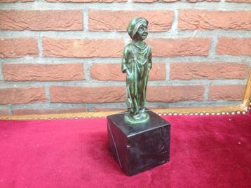 bronzen beeldje, jaren '30 schoffie beschikbaar voor biedingen