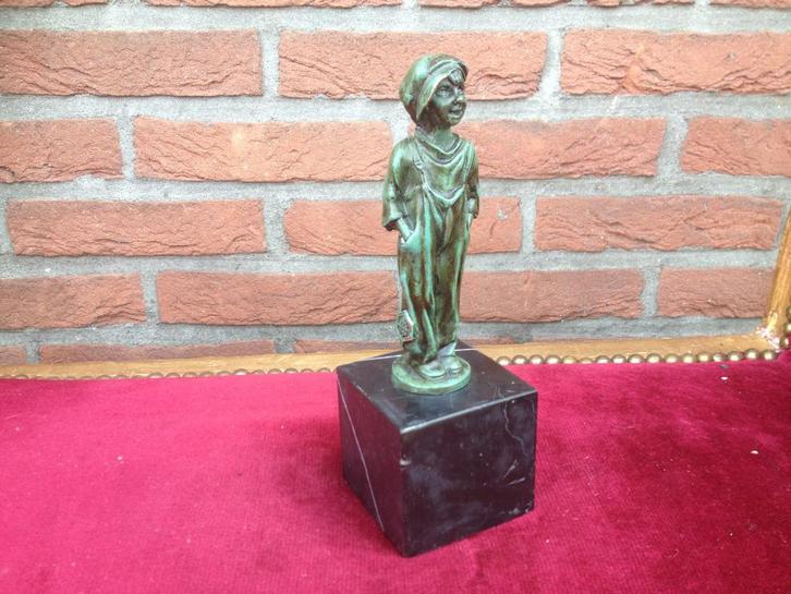 bronzen beeldje, jaren '30 schoffie, Antiek en Kunst, Kunst | Beelden en Houtsnijwerken, Ophalen of Verzenden