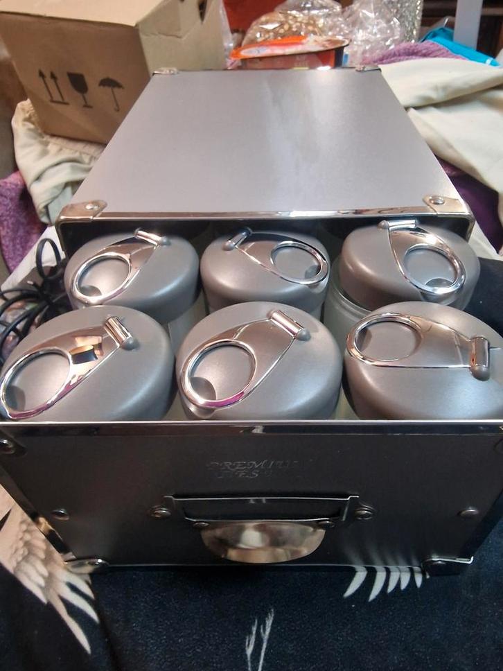 Stropdassen Doos / Opbergdoos voor Stropdassen, Huis en Inrichting, Keuken | Keukenbenodigdheden, Zo goed als nieuw, Ophalen