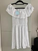 Missguided Superlief wit offshoulder jurkje , maat 34, Wit, Nieuw, Ophalen of Verzenden, MissGuided