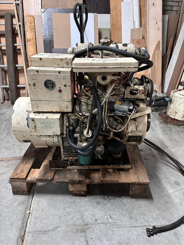 Onan 6kva en 6kva kubota generator, Doe-het-zelf en Verbouw, Aggregaten, Gebruikt, Dieselolie, 5 tot 10 kVA, Elektrisch startend