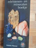 Anneke Huyser - Edelstenen- en mineralen boekje, Boeken, Anneke Huyser, Ophalen of Verzenden, Zo goed als nieuw, Natuurwetenschap
