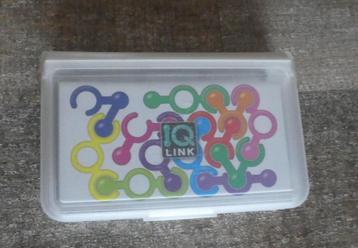 SmartGames IQ-Link puzzelspel Smart Games vanaf 8 jaar. beschikbaar voor biedingen