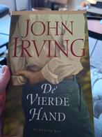 John Irving - De vierde hand, Ophalen of Verzenden, Gelezen, John Irving