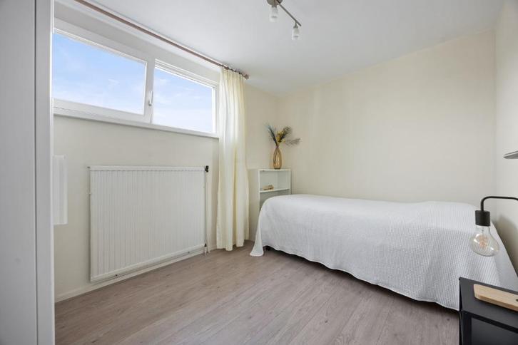 Luxe elektrisch verstelbare boxspring 90x 200, Huis en Inrichting, Slaapkamer | Boxsprings, Zo goed als nieuw, 90 cm, 200 cm, Eenpersoons