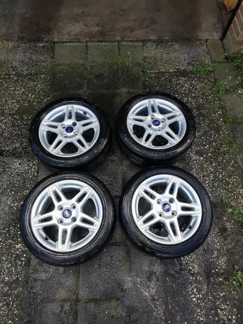 Ford Fiesta 15 inch velgen. Super netjes!, Auto-onderdelen, Banden en Velgen, Velg(en), Zomerbanden, 15 inch, 195 mm, Personenwagen