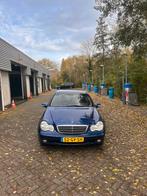 Mercedes-Benz C-Klasse 2.0 C180 Sedan AUT 2001 Blauw, Auto's, 1998 cc, 74 €/maand, 129 pk, Blauw