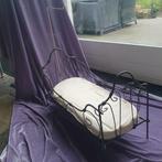 Antiek  poppenwiegje met matras, Antiek en Kunst, Ophalen of Verzenden