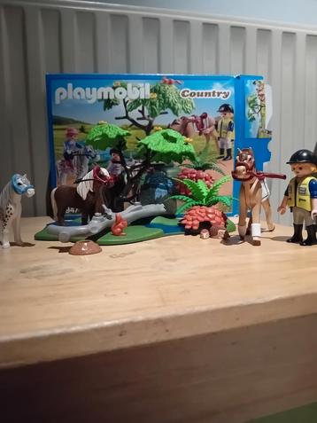 Playmobil country ponyrijles 9470 beschikbaar voor biedingen