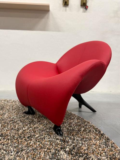 Nieuw Leolux Papageno Fauteuil rood leer Design stoel zwart, Huis en Inrichting, Fauteuils, Nieuw, Leer, 75 tot 100 cm, Ophalen of Verzenden