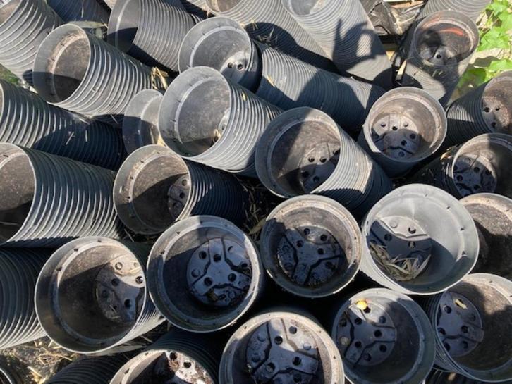 Grote partij 1,5 liter kweekpotten–ca. 4000 stuks – €0,10 ps, Tuin en Terras, Kweekspullen, Zo goed als nieuw, Kweekbak, Ophalen