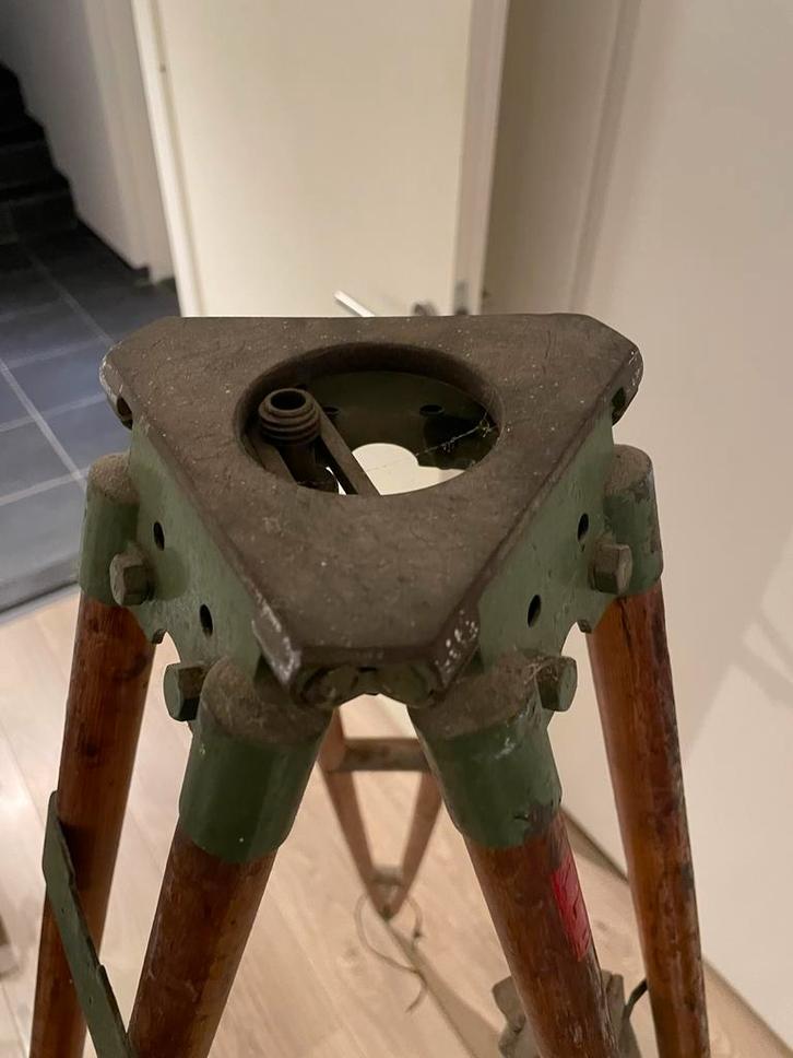 Antiek Landmeetkundige statief (driepoot), Doe-het-zelf en Verbouw, Meetapparatuur, Gebruikt, Overige meters, Ophalen of Verzenden