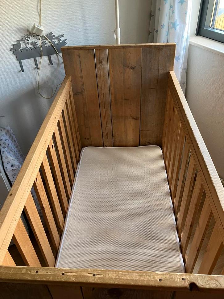Steigerhouten Ledikant, Kinderen en Baby's, Babywiegjes en Ledikanten, Zo goed als nieuw, Ledikant, Ophalen