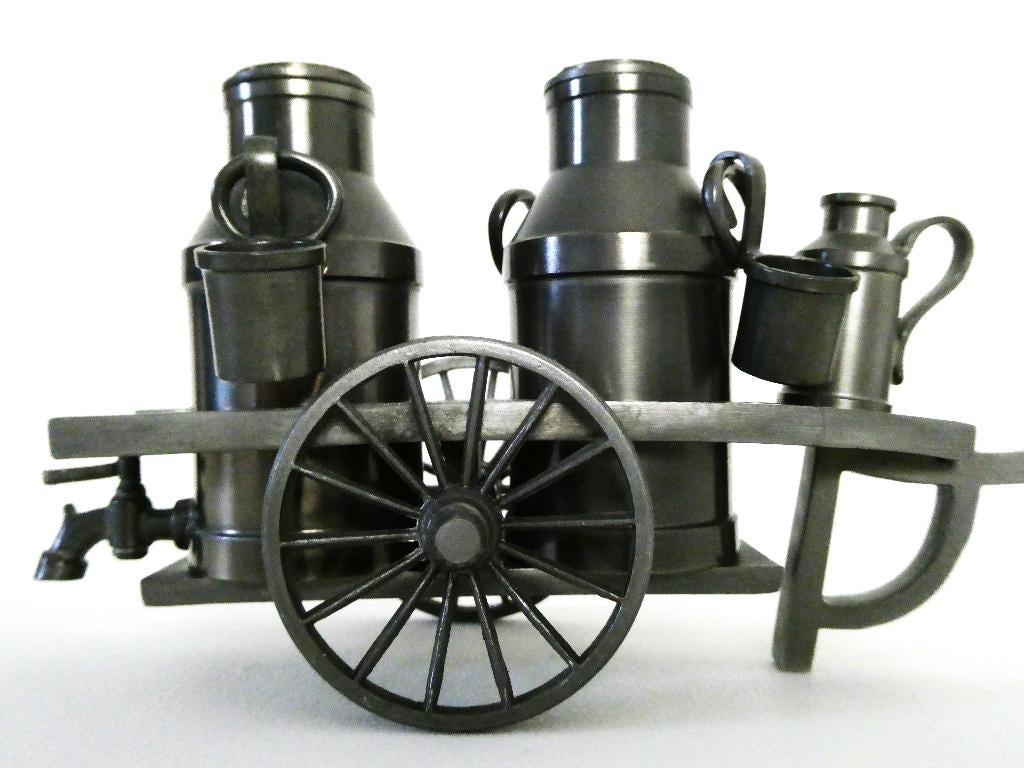 Decoratieve melkkar kar van tin met melkbussen, Ophalen of Verzenden