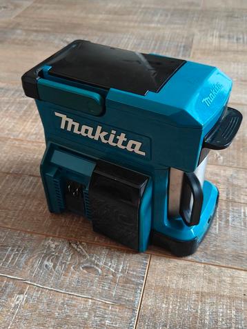 Makita Koffiezetapparaat - Ideaal voor de klusser! beschikbaar voor biedingen