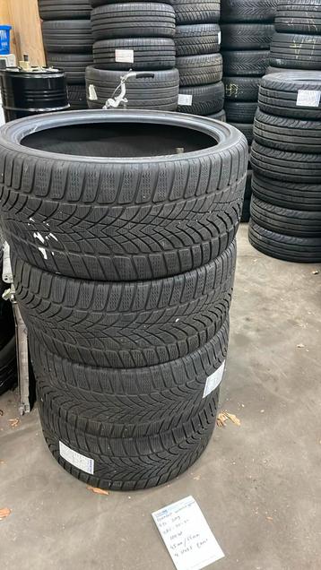 Dunlop 285-30-21. Contivancontact 205-75-16 beschikbaar voor biedingen