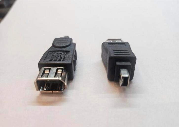 FireWire 400 Adapter 4-Pins Male - 6-Pins Female, Computers en Software, Pc- en Netwerkkabels, Nieuw, Ophalen of Verzenden