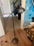 Antieke IJzeren Vloerlamp - Eyecatcher!, Huis en Inrichting, Lampen | Vloerlampen, Ophalen, Gebruikt, Metaal, 100 tot 150 cm