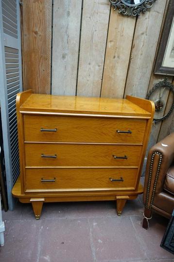 Vintage/jaren 60 ladekast beschikbaar voor biedingen