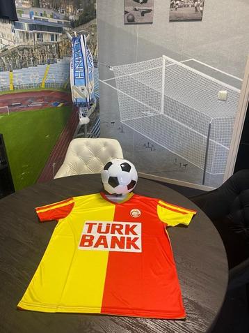 Retro voetbalshirts nieuw  beschikbaar voor biedingen