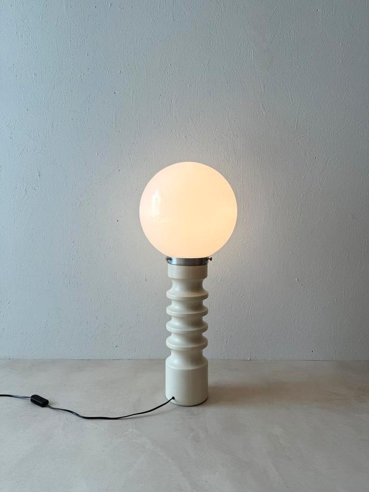 Space age vloerlamp Steuler jaren 70 glazen bol Bij de Tijd, Huis en Inrichting, Lampen | Vloerlampen, Gebruikt, Ophalen of Verzenden