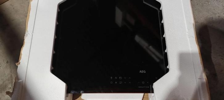 Inductiekookplaat AEG 60mm, Huis en Inrichting, Keuken | Keukenelementen, Nieuw, Minder dan 100 cm, 50 tot 100 cm, Minder dan 25 cm