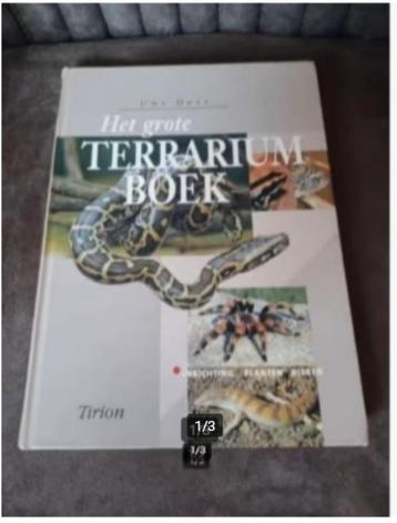 Het grote terrariumboek Uwe Dost beschikbaar voor biedingen
