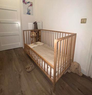 Peuterbed voor matras van 60 bij 120cm beschikbaar voor biedingen
