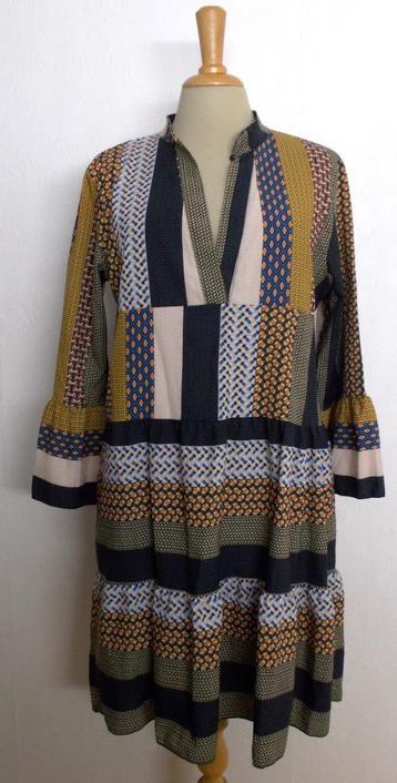 Mooie kleuren stroken print jurkje! L beschikbaar voor biedingen