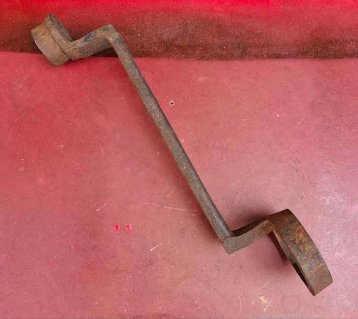 Ringsleutel.  Antiek.  Gesmeed. 32 cm. 27/37 mm., Antiek en Kunst, Antiek | Gereedschap en Instrumenten, Ophalen