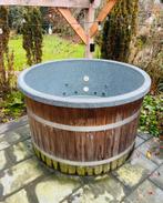 Luxe Hottub inclusief jets en bubbels. Deksel ruime 5/6 pers, Tuin en Terras, Bubbelbaden en Hottubs, Ophalen, Zo goed als nieuw