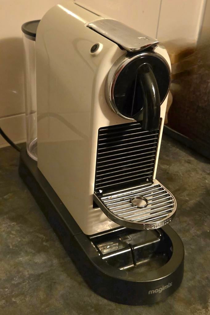 Magimix Nespresso Koffiemachine - Perfecte Espresso!, Ophalen, Gebruikt, Espresso apparaat, 1 kopje