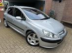 Peugeot 307 2.0-16V XS | CARPLAY/LEER/AIRCO/CRUISE/NW APK |, Origineel Nederlands, Te koop, Zilver of Grijs, 5 stoelen