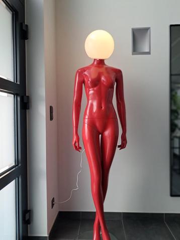 10x kunstzinnige etalagepop mannequin lamp, Hans Boodt  beschikbaar voor biedingen