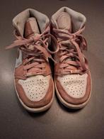 Nike air jordan roze maat 36,5, Kleding | Dames, Schoenen, Nike Air Jordan, Ophalen of Verzenden, Sneakers of Gympen, Roze