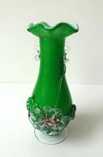 Glazen vaas groen opaline bloemmotief wijde hals 3074-g, Antiek en Kunst, Ophalen of Verzenden