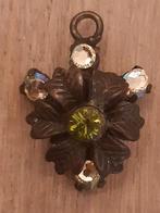 vintage bloem hanger kettinghanger met steen, Overige materialen, Gebruikt, Verzenden, Bloem of Plant