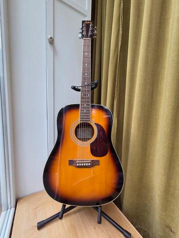 Höfner Akoestische Gitaar - Brown Sunburst – Incl. Standaard beschikbaar voor biedingen
