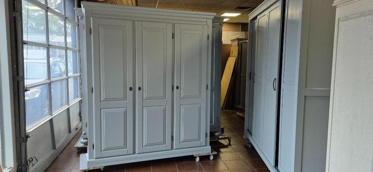 Kledingkasten, slaapkamerkasten, garderobe brocante kasten, Huis en Inrichting, Kasten | Overige, Zo goed als nieuw, Ophalen