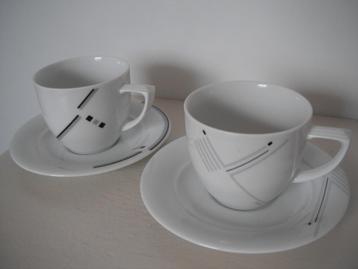 Set van 2 kop en schotels met bijzonder modern design NIEUW! beschikbaar voor biedingen