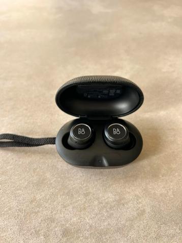 B&O Beoplay E8 Draadloze Oordopjes beschikbaar voor biedingen